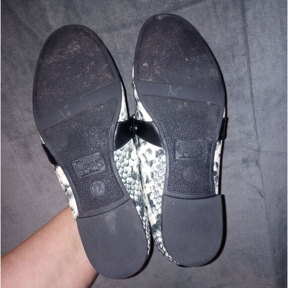 Circus Circus Sam Edelman Black and Grey Python Loafers Size 7.5 EUC - Picture 7 of 8